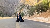 همسر جواد عزتی وسط خیابان مریوان+عکس