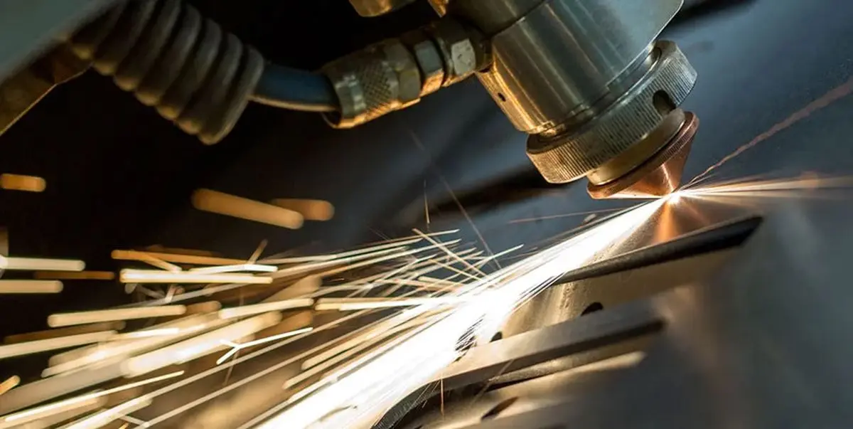 تحول در صنعت فلزکاری با ماشین‌آلات پیشرفته شرکت توسعه ایمن جویان