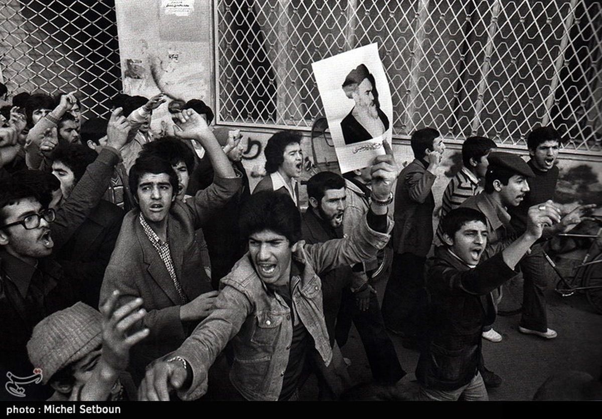 انقلابی که منحرف نشد