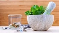 عوارض مصرف خودسرانه داروهای گیاهی