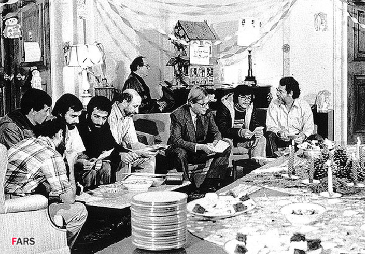 نقش سپاه در تسخیر لانه جاسوسی/ وقتی گروگان آمریکایی شرمنده شد