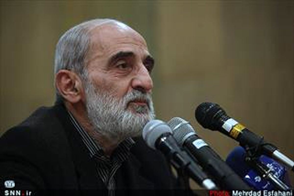 شریعتمداری:مناظره دوم "ویترین" ناتوانی‌های دولت بود/جهانگیری فقط انشاء خواند