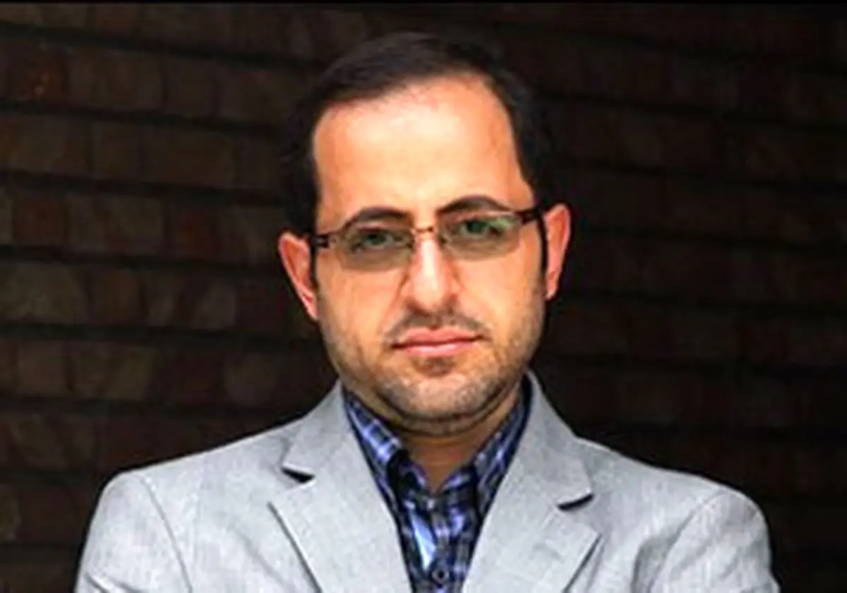 حدادعادل: فاضل نظری یک اتفاق در شعر معاصر است 