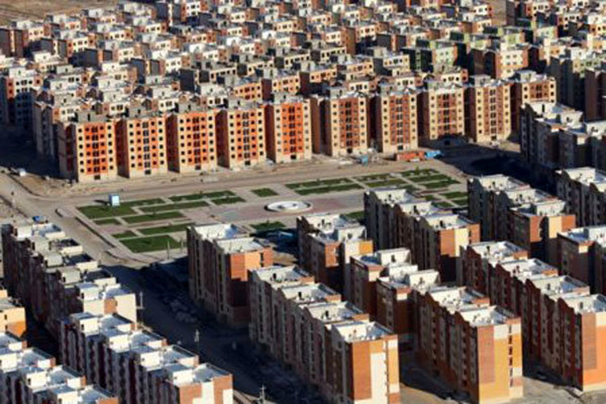 حق‌شناس: وزارت تعاون مشکل مسکن مهر شهرهای کوچک را حل کند