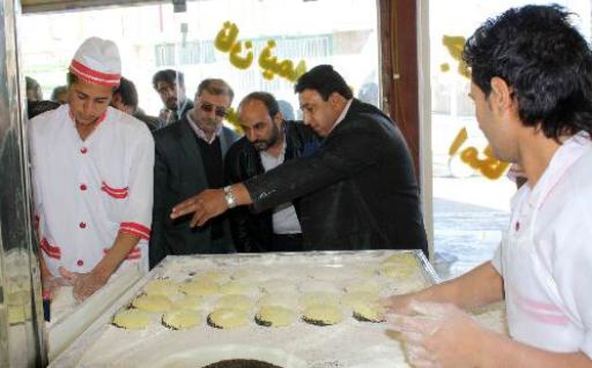 اختصاص ۲۰ درصد از سهميه گندم و آرد استان‌ها به آزادپزها/ قيمت نان آزاد؛ هزار و ۱۵۰تومان