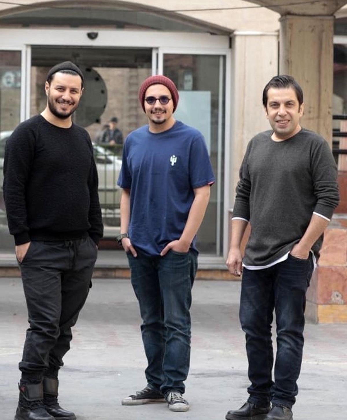 جواد عزتی در کنار دوستانش + عکس