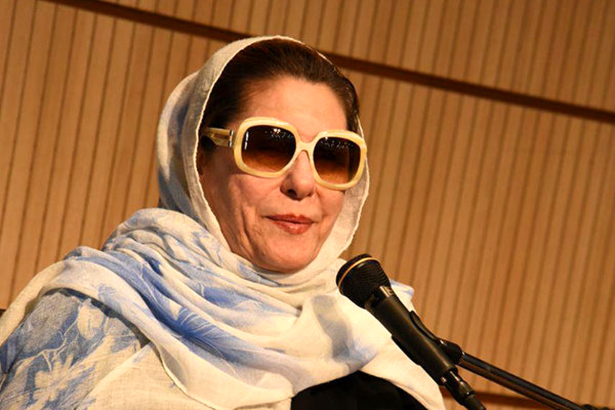 توضیحات «پری زنگنه» درباره نسبت خانوادگی خود با خاشقجی
