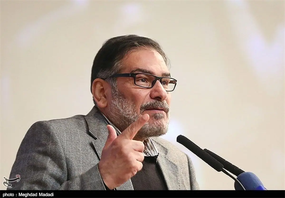 شمخانی: راه درست‌ انقلاب بی‌خط خامنه‌ای ممکن نیست