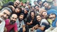 حسام‌منظور در جمع عوامل نجلا + عکس