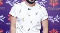 لباس عجیب نوید محمدزاده در یک مراسم + عکسس