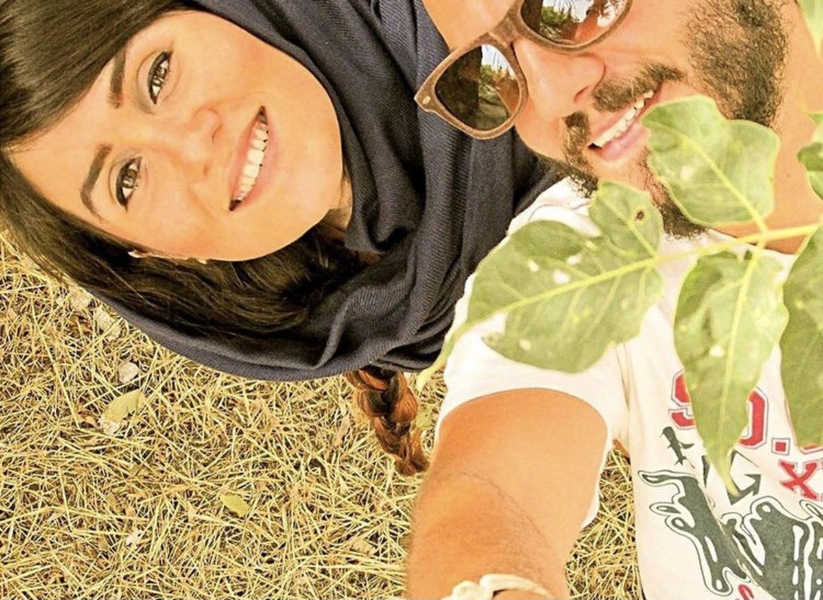 جدیدترین عکس عباس غزالی با همسرش 