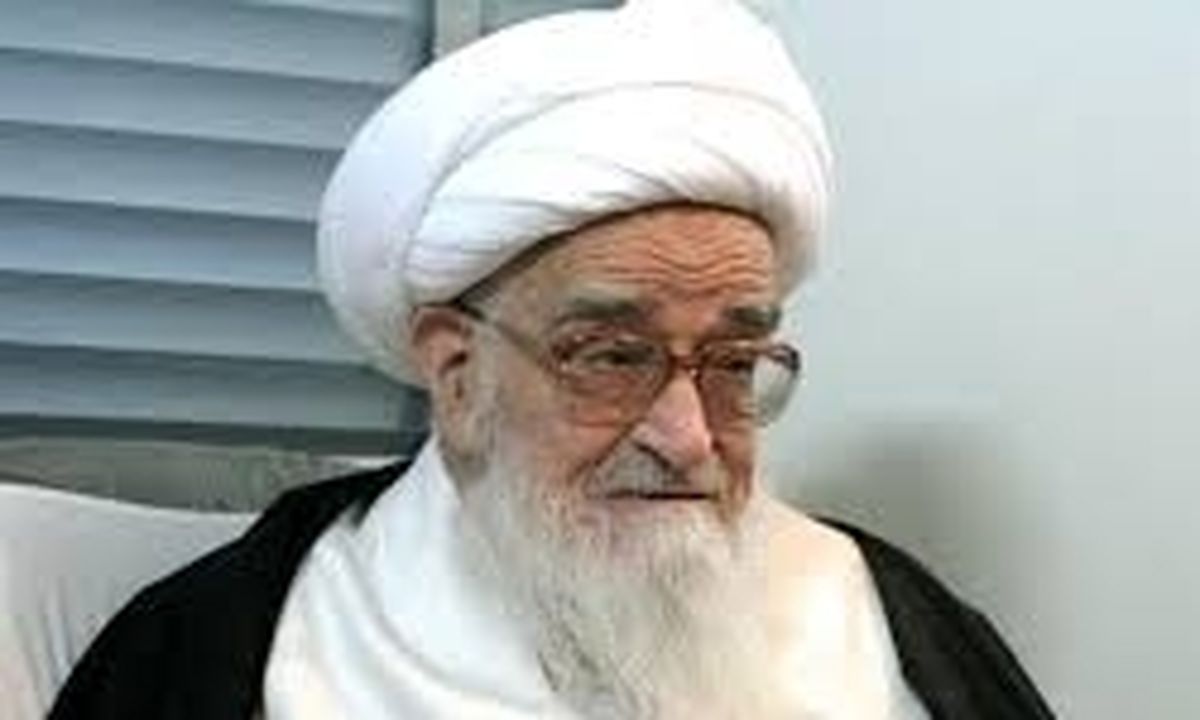 دولت با تصمیمات مدبرانه عزت نظام در عرصه جهانی را حفظ کند