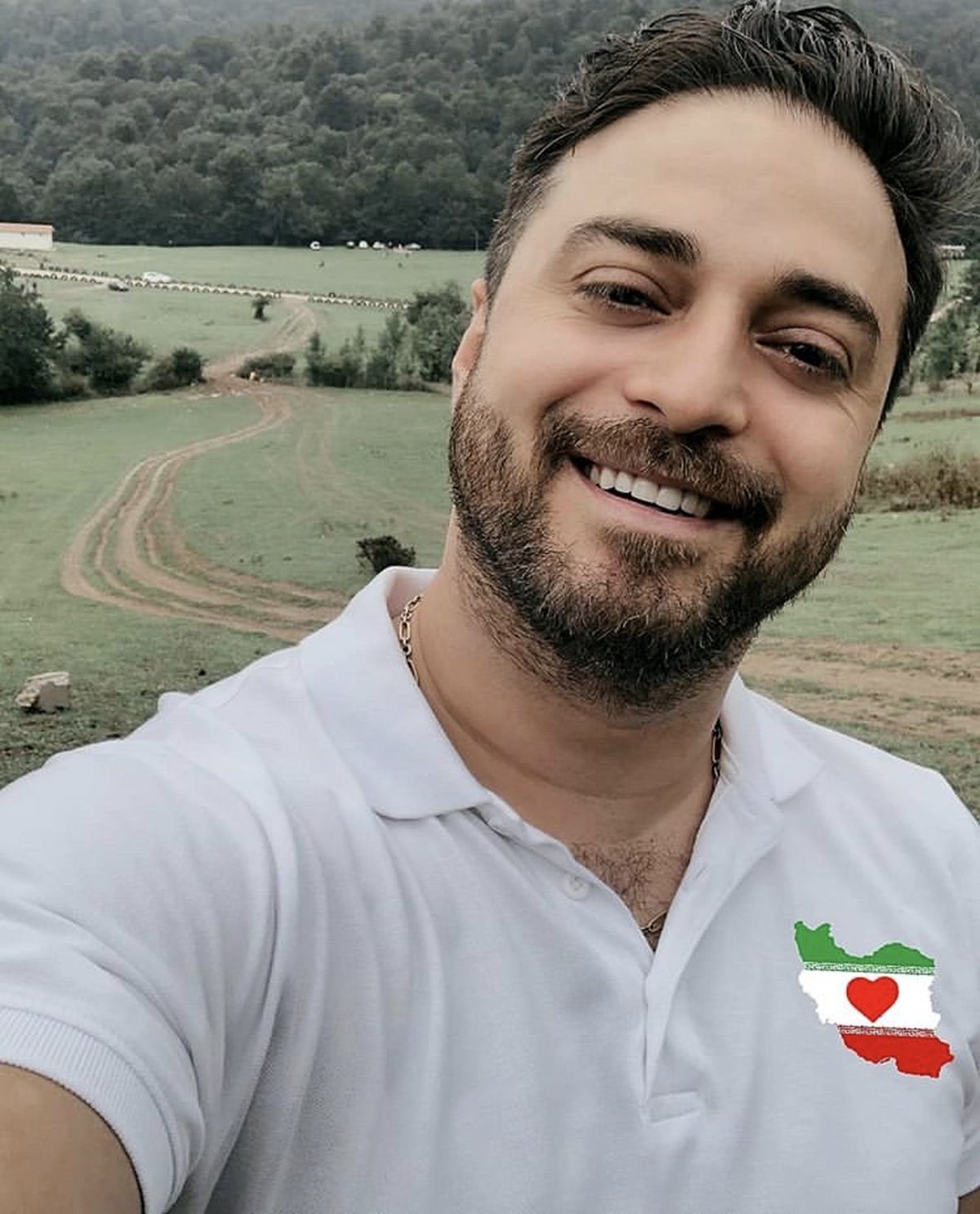طبیعت گردی بابک جهانبخش + عکس