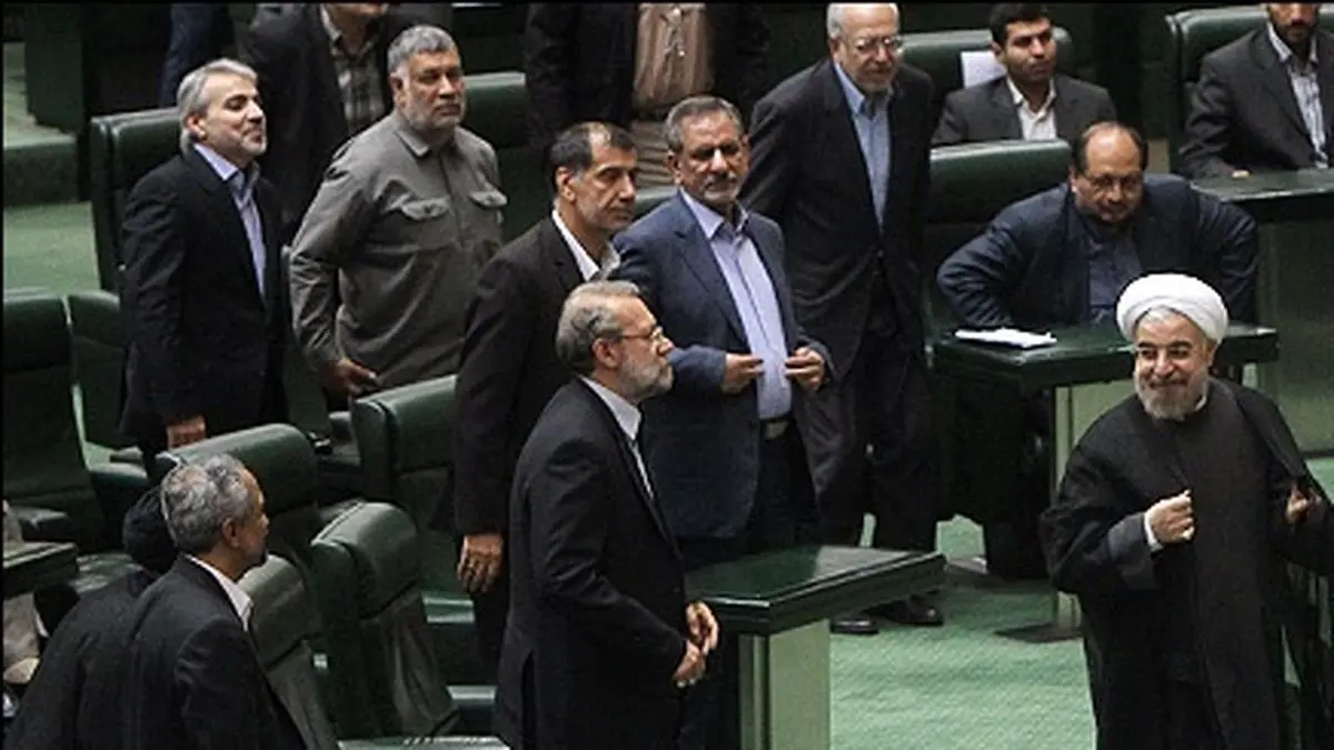 دورخیز مسافران بی‌بلیت برای قطار کابینه!