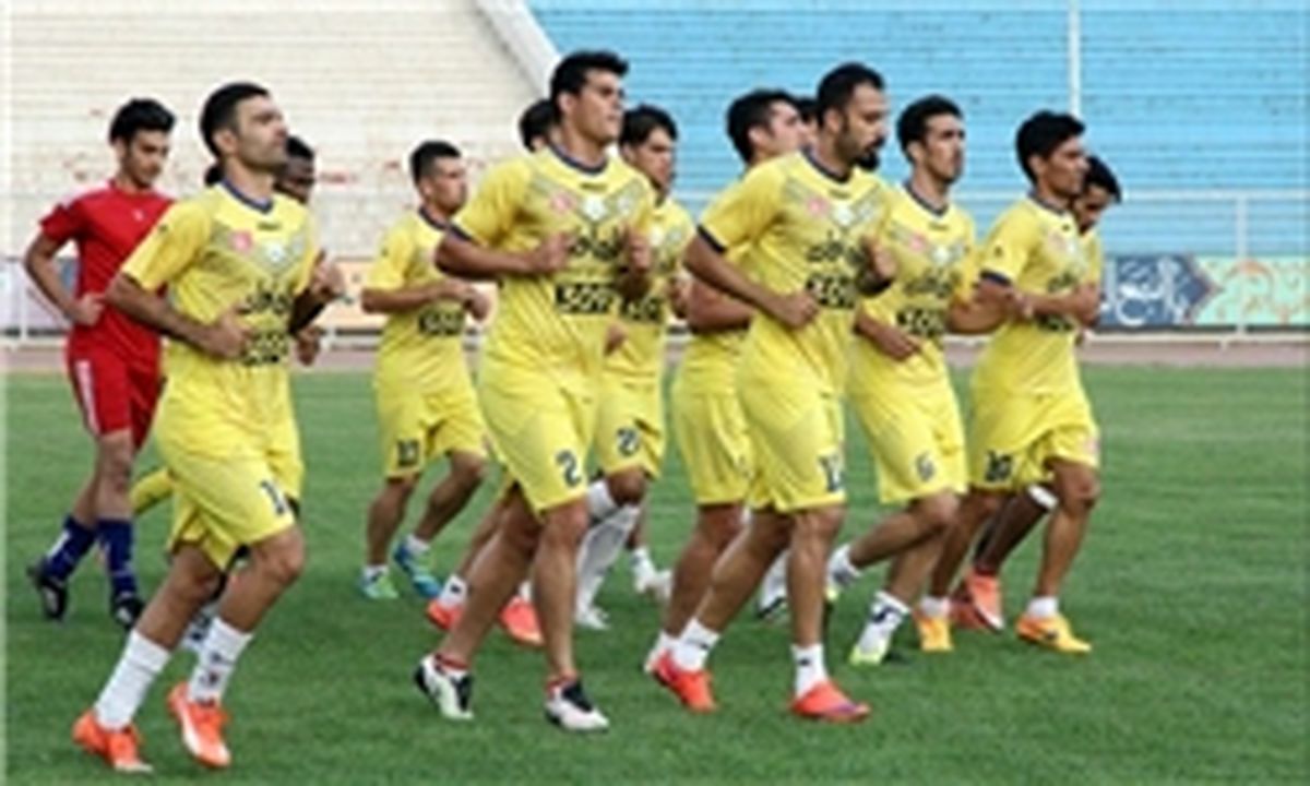 دایی پا به توپ شد