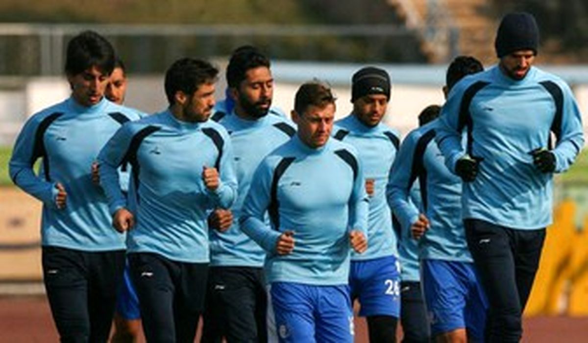 جای دو بازیکن محروم استقلال پر شد