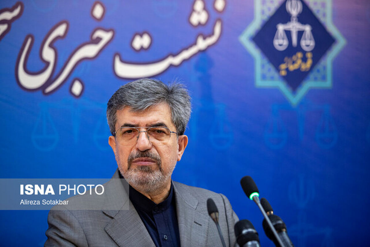 چهره‌های مشهور باید پول‌های تبلیغات کوروش کمپانی را به دولت بدهند