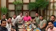 ضیافت شام لاکچری گلزار  و دوستانش + عکس