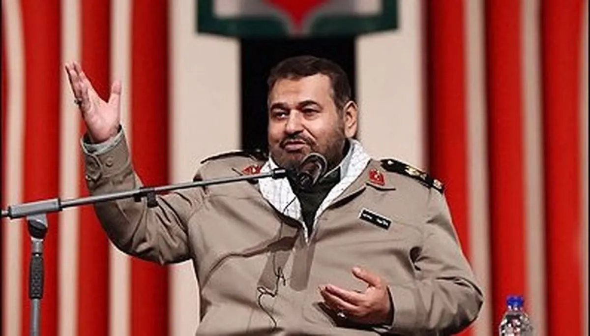 انتقاد از رفتار رئیس جمهور در برابر مشایی