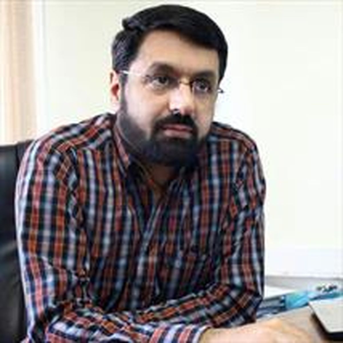 اختیارات و پاسخگویی مقام رهبری؛ همتراز یا ناهمتراز؟!
