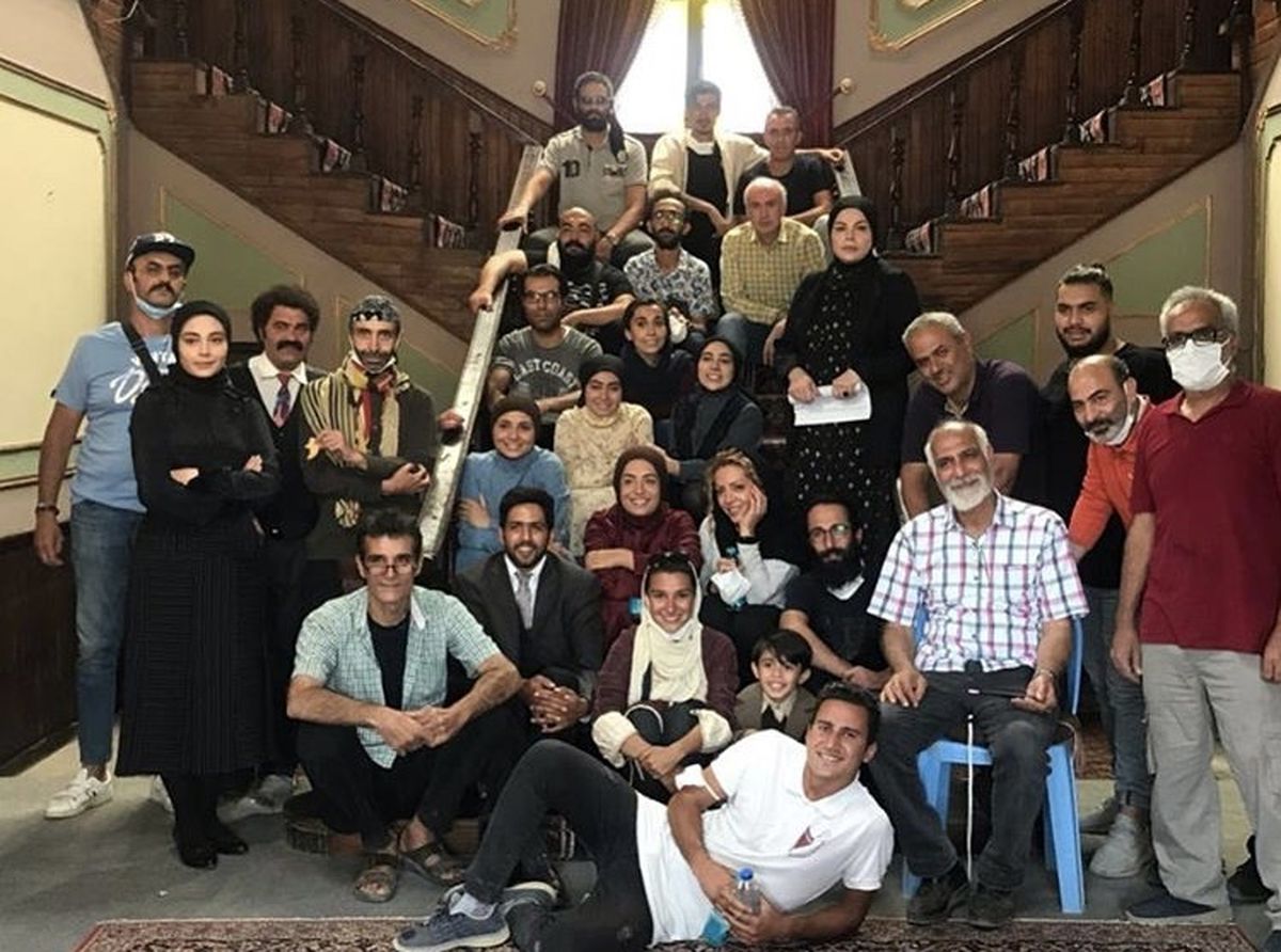 عوامل سریال بوم و بانو در یک قاب + عکس