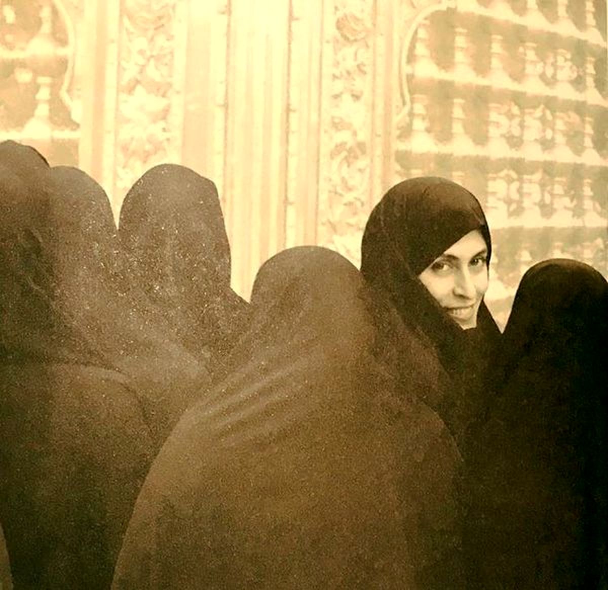 عکس زیر خاکی بهناز جعفری با حجاب کامل