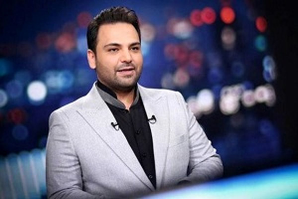 احسان علیخانی در پشت صحنه «عصر جدید» + عکس