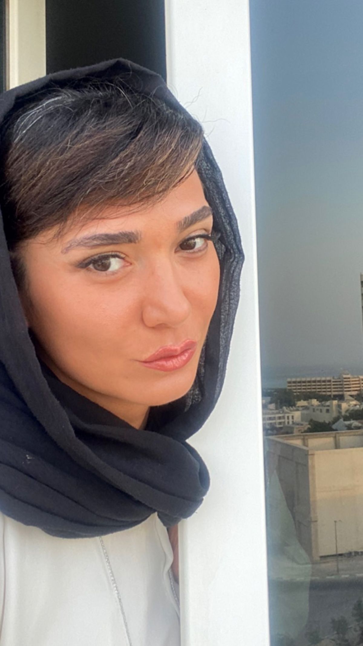 ظاهر ساده طور مینا وحید + عکس