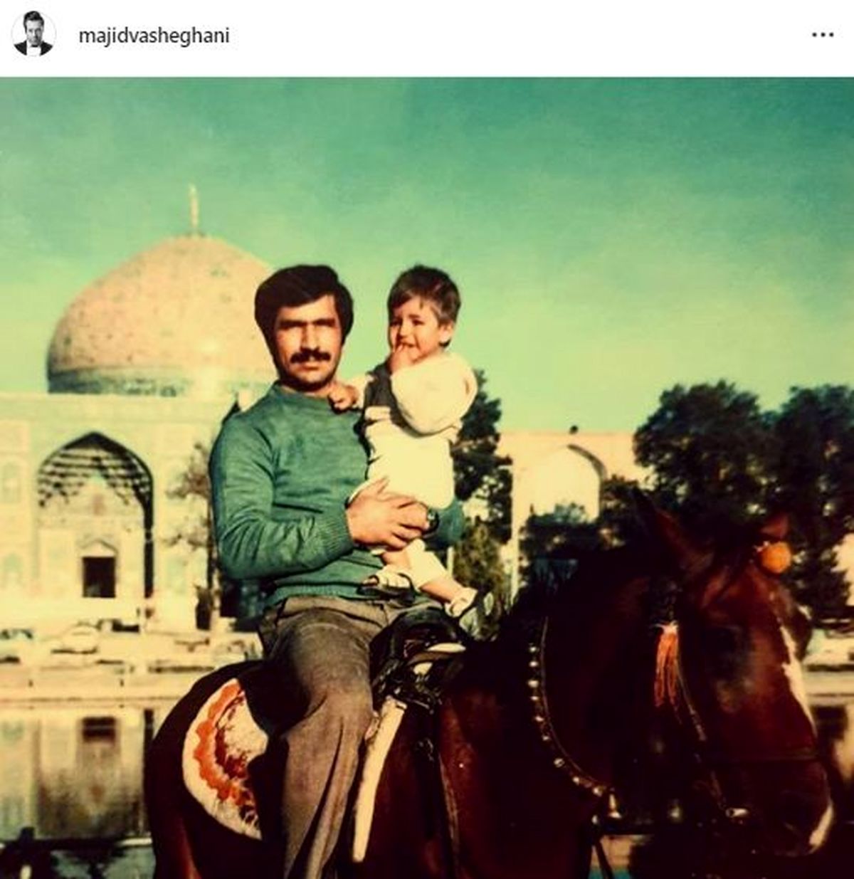 اسب سواری آقای بازیگر با پدرش در زمان قدیم + عکس