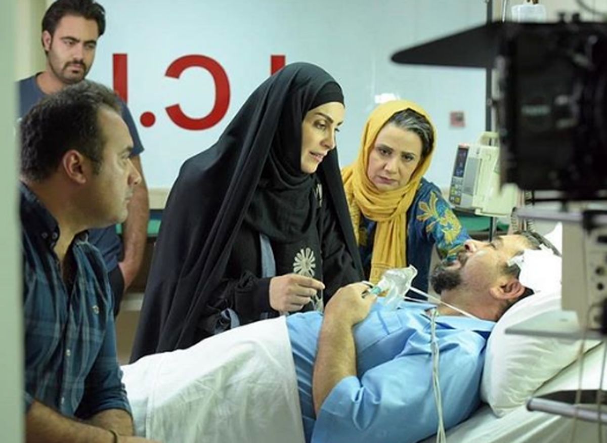 ماهچهره خلیلی در بیمارستان بالای سر همسرش+عکس