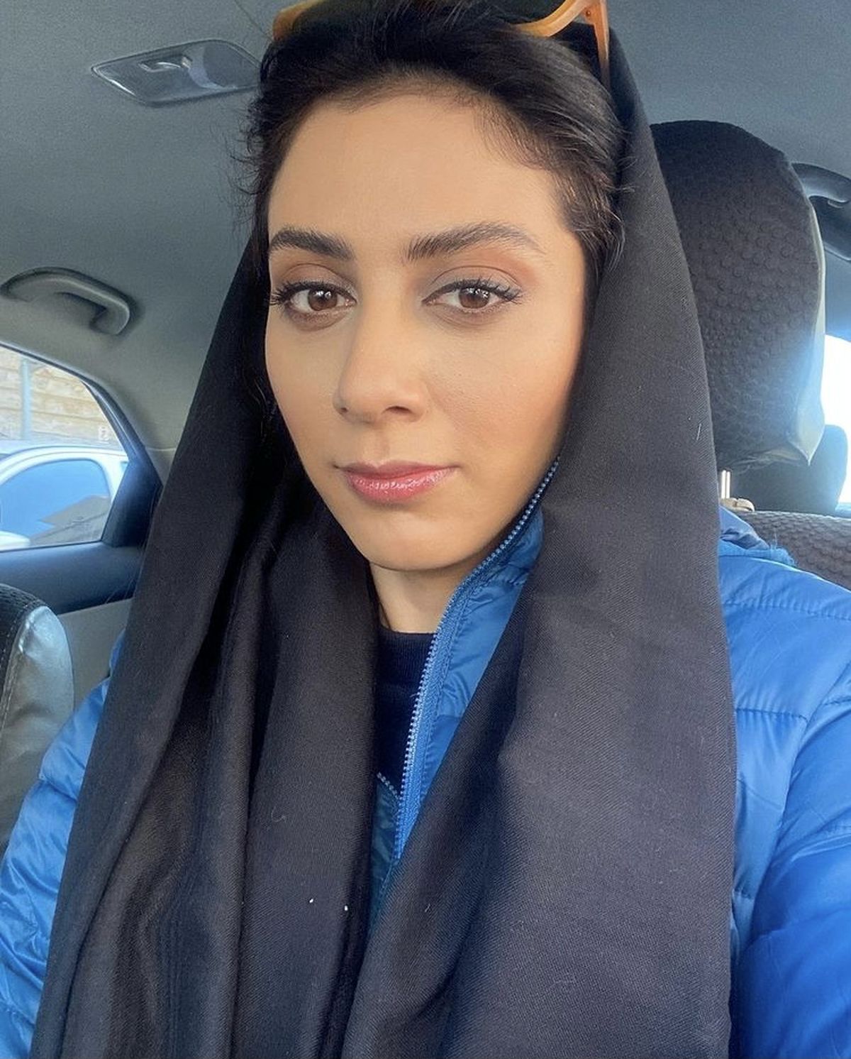 سلفی جدید مونا فرجاد + عکس