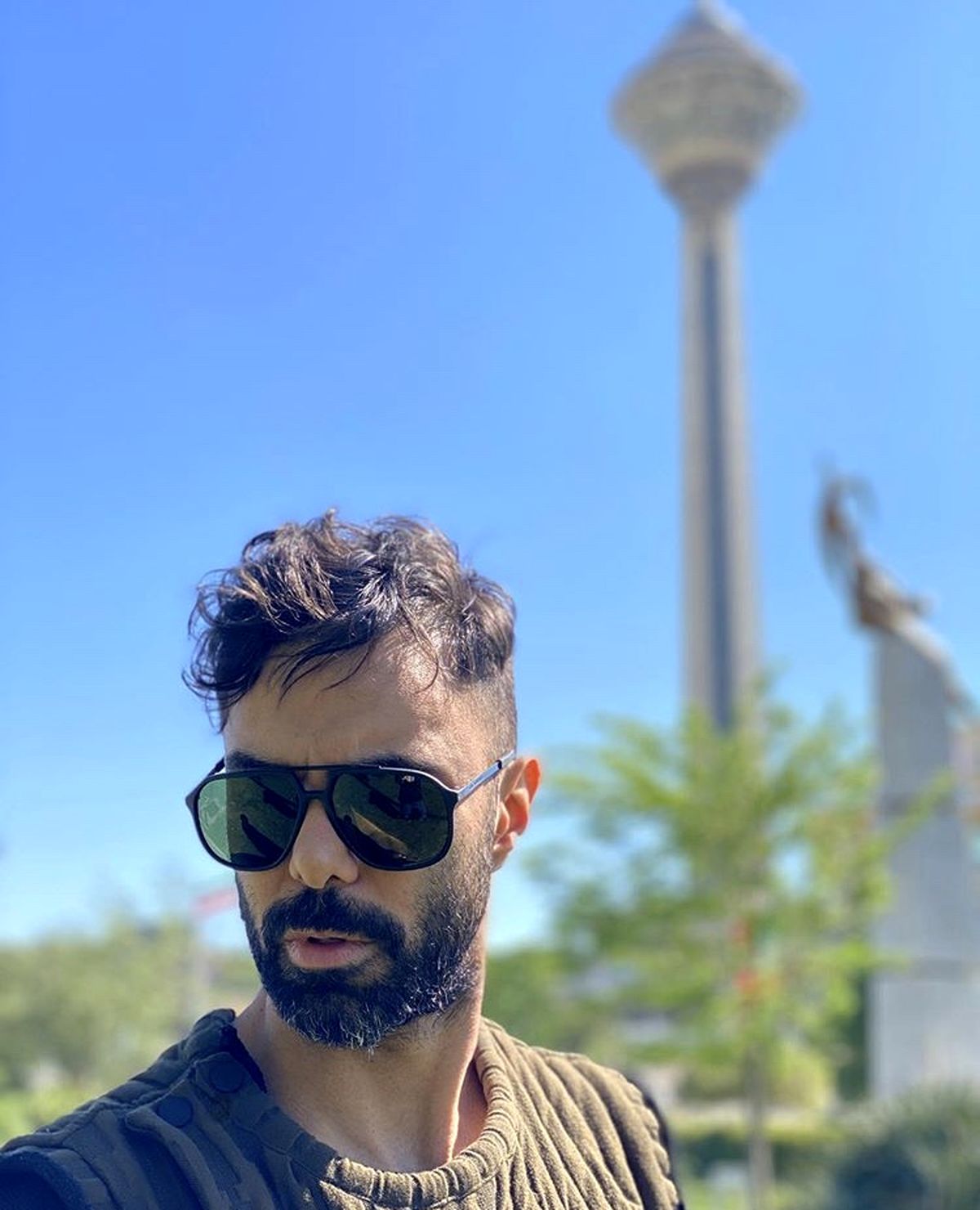 مهدی ماهانی در برج میلاد + عکس