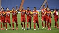 فولاد با شکست سپاهان به نیمه نهایی رسید