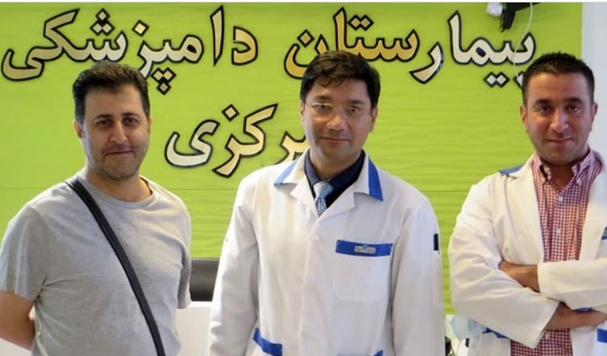 هومن حاجی عبداللهی در یک مرکز دامپزشکی + عکس