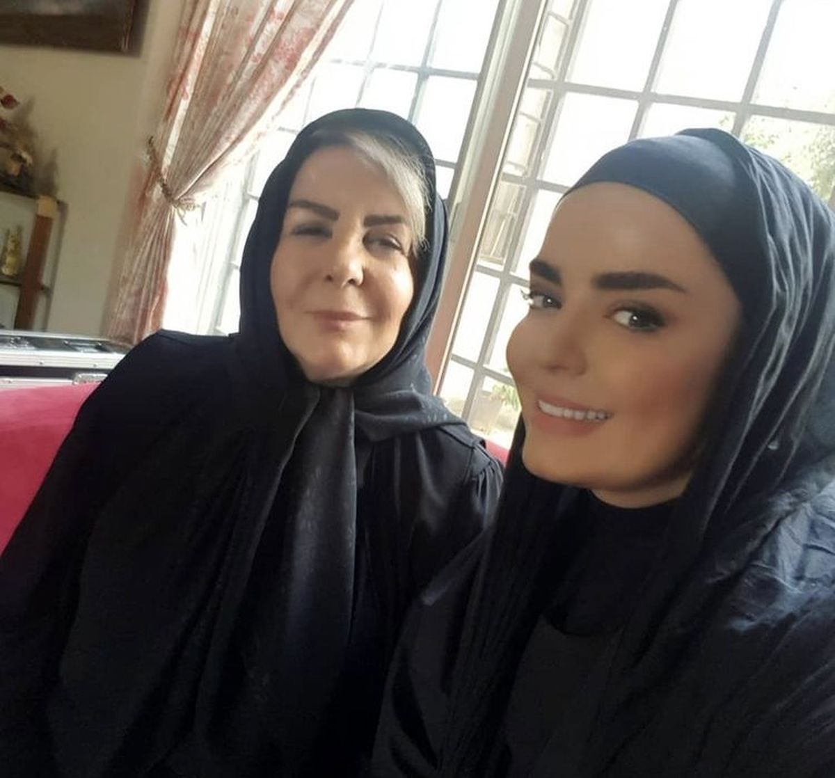 سپیده خداوردی در کنار پوراندخت مهیمن + عکس