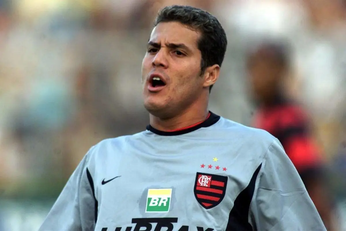 گلر برزیلی از فوتبال خداحافظی کرد