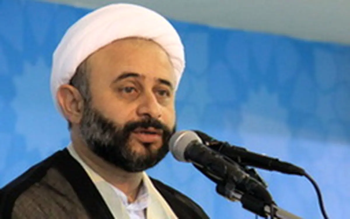 نقویان استعفا کرد