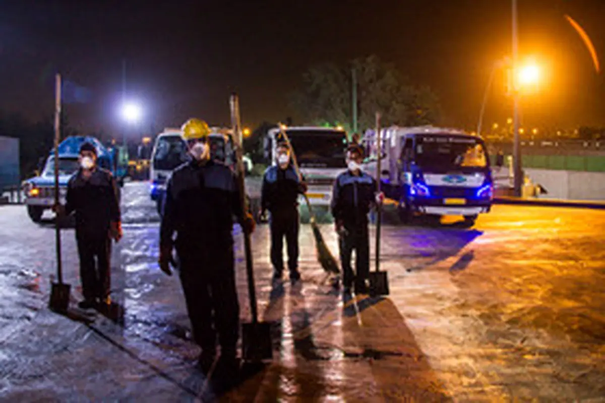 استمرار تلاش نیروهای خدمات شهری سازمان مدیریت پسماند درلیالی قدر