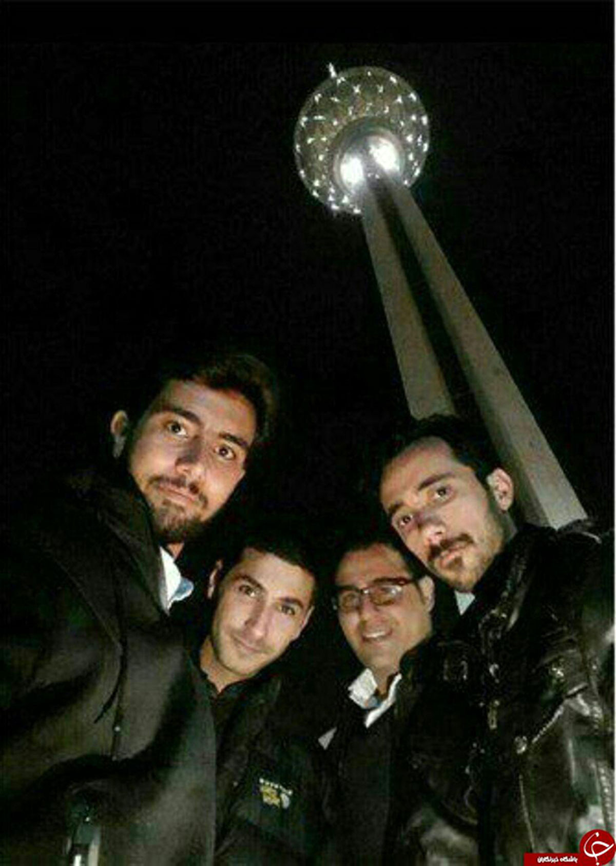 آخرین سلفی دانشجویان حاضر در نفتکش سانچی/عکس