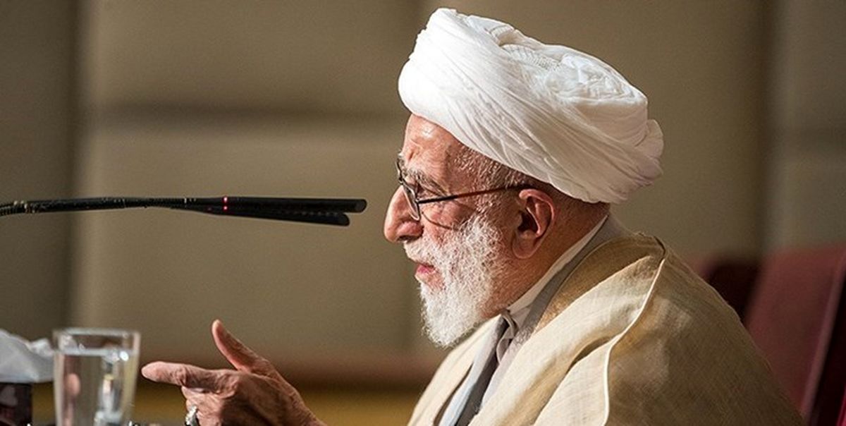  باید قدردان ملت نجیب ایران باشیم که با همه مشکلات در دفاع از انقلاب استوارند