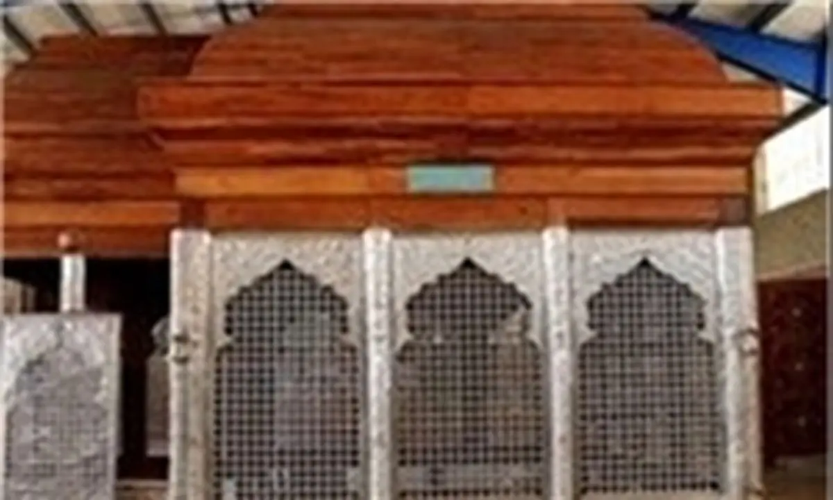 ضریح سفیر نامدار سیدالشهداء رونمایی شد