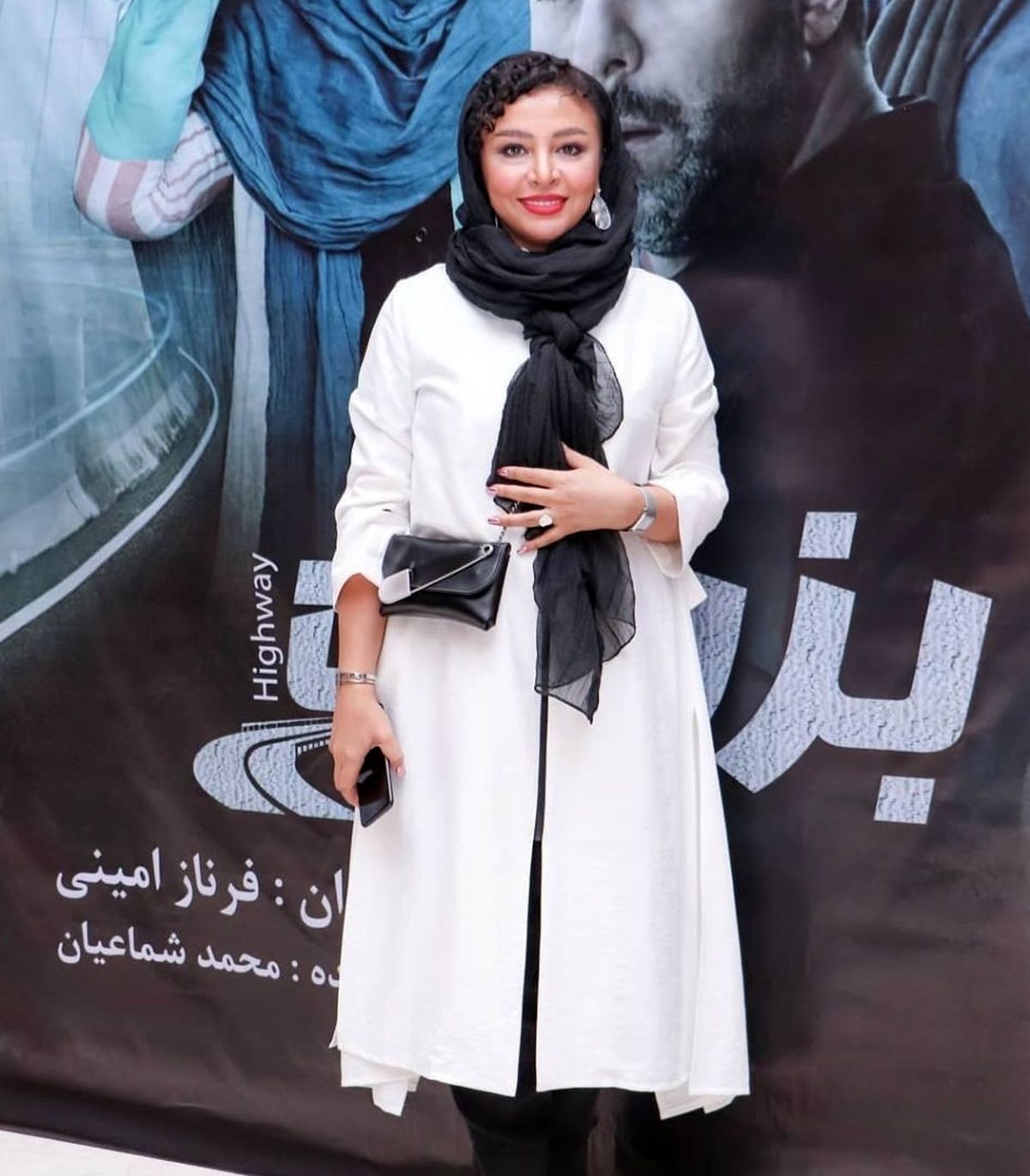 همسر بازیگر جواد عزتی در بزرگراه+عکس