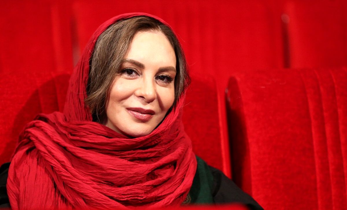 افسانه بایگان در «بی وزنی»