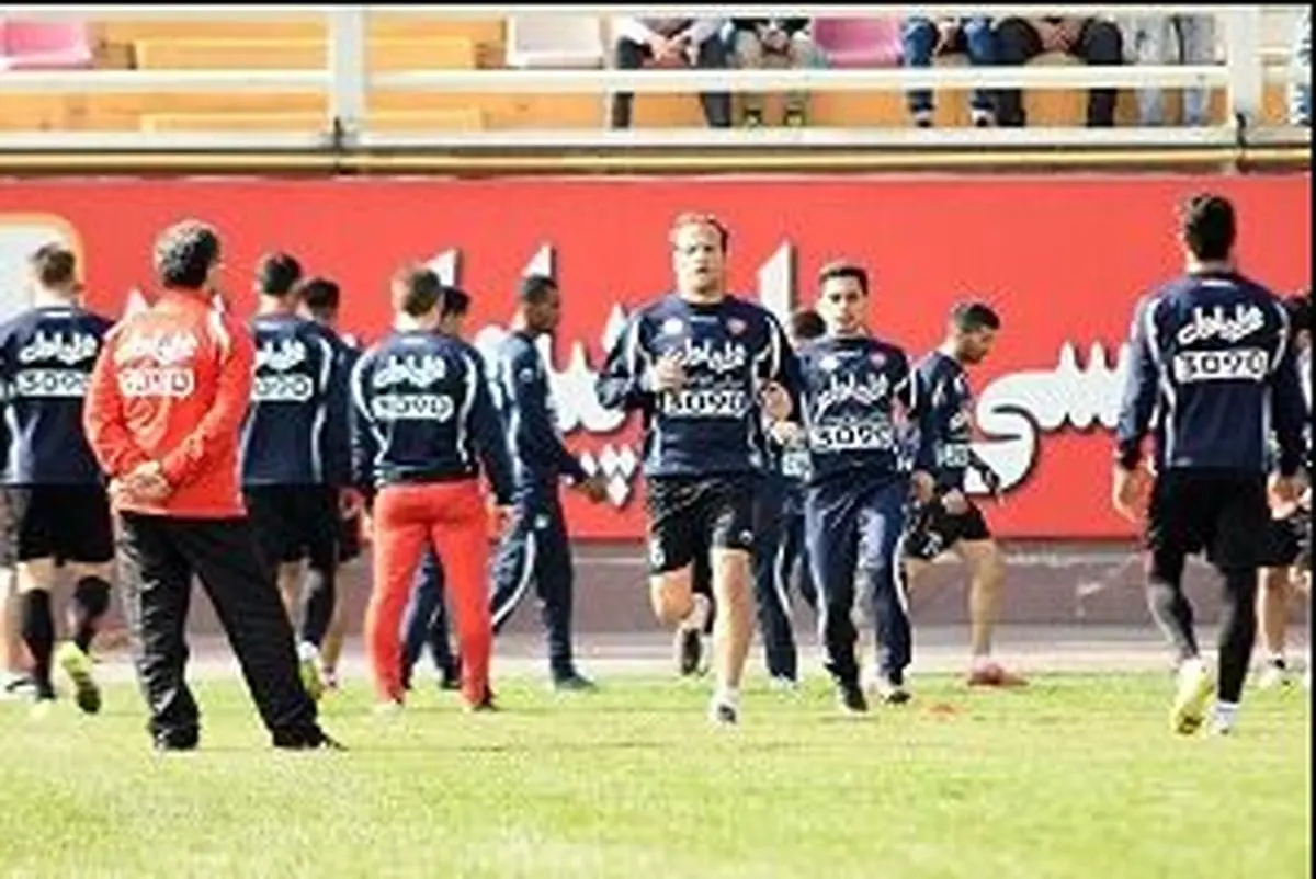 تمرینات پرسپولیس پشت درهای بسته