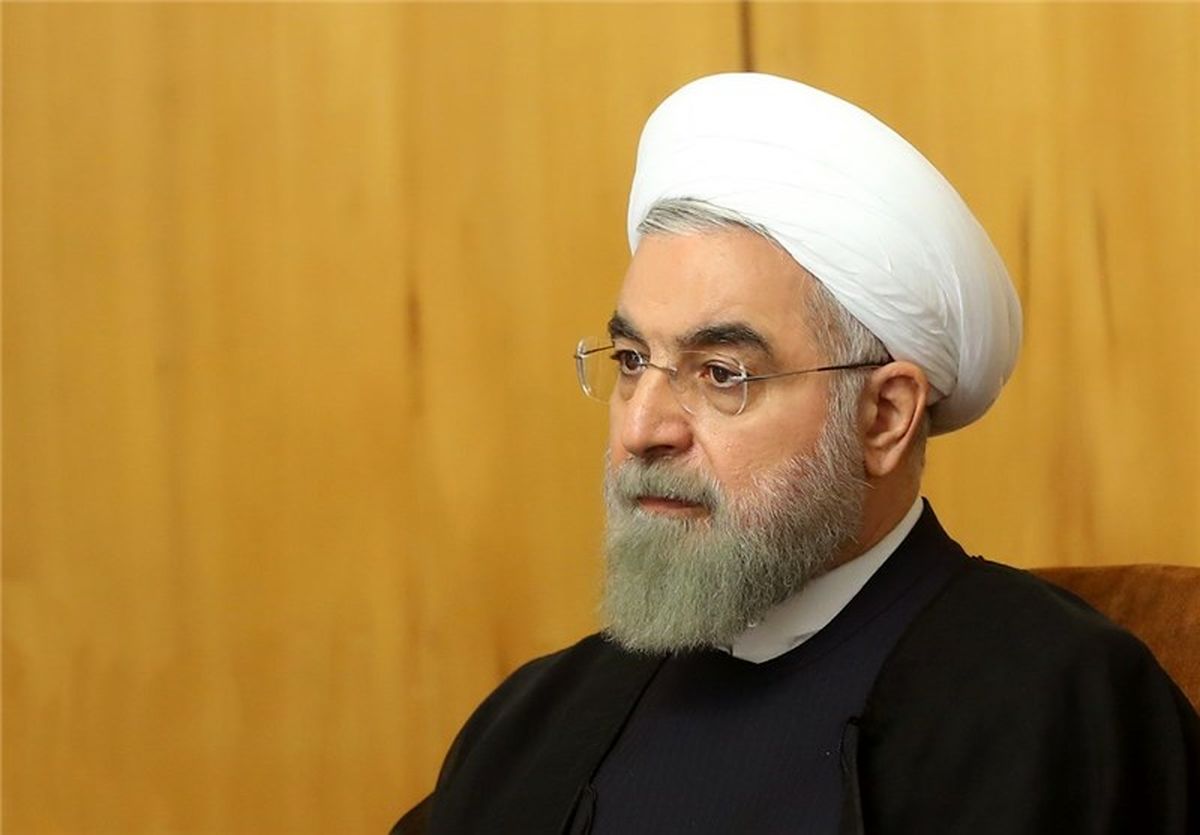 دستور روحانی به جهانگیری برای رسیدگی به زلزله‌زدگان