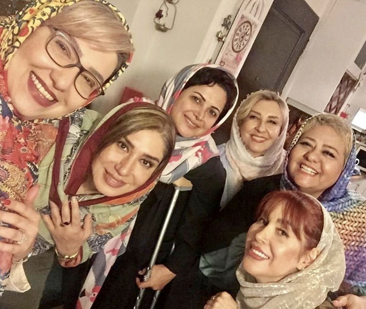 دورهمی کمند امیرسلیمانی با دوستانش + عکس