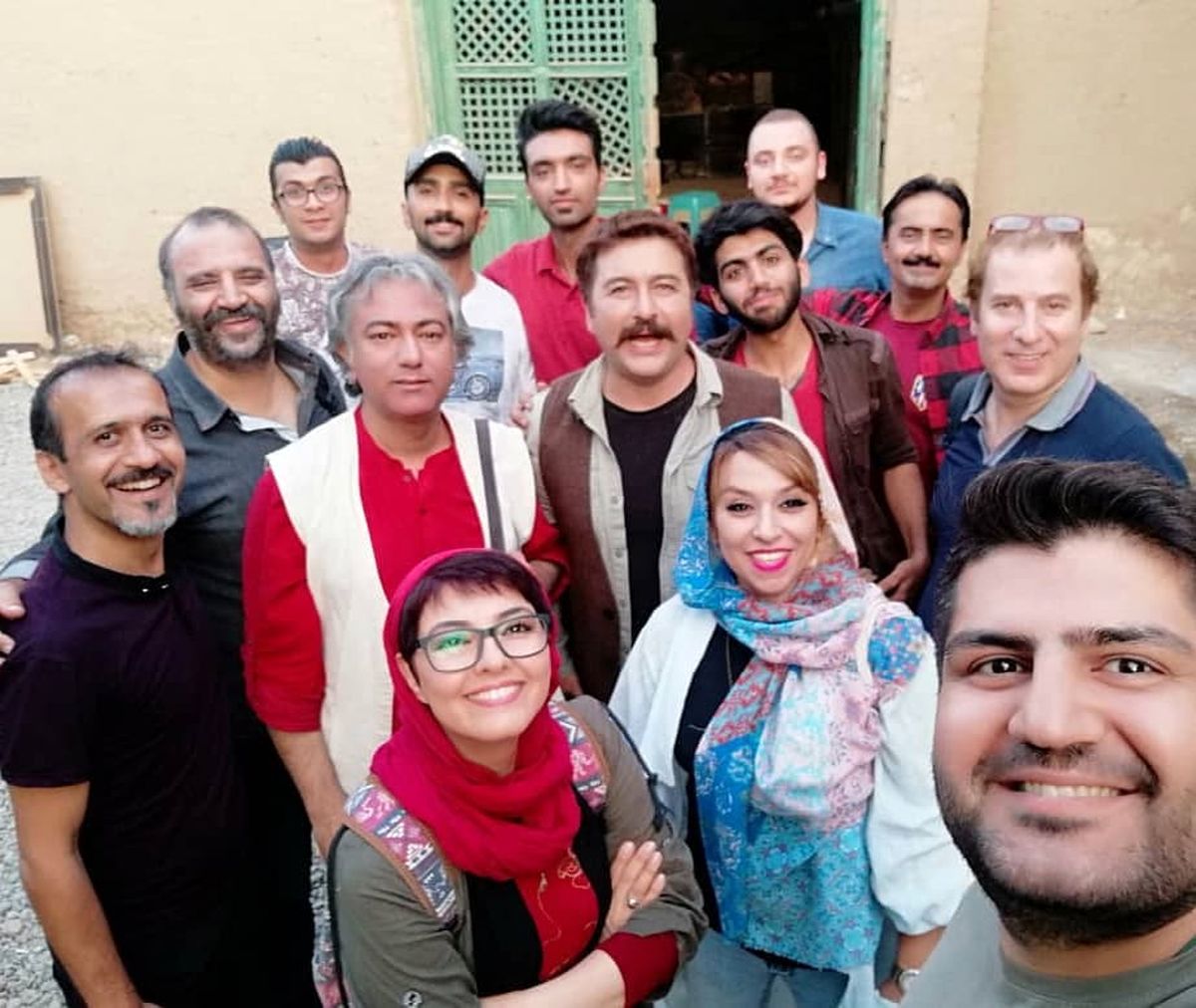 سلفی بازیگران معروف با رستم
