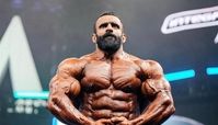 طالبان هادی‌ چوپان را سانسور کرد + عکس