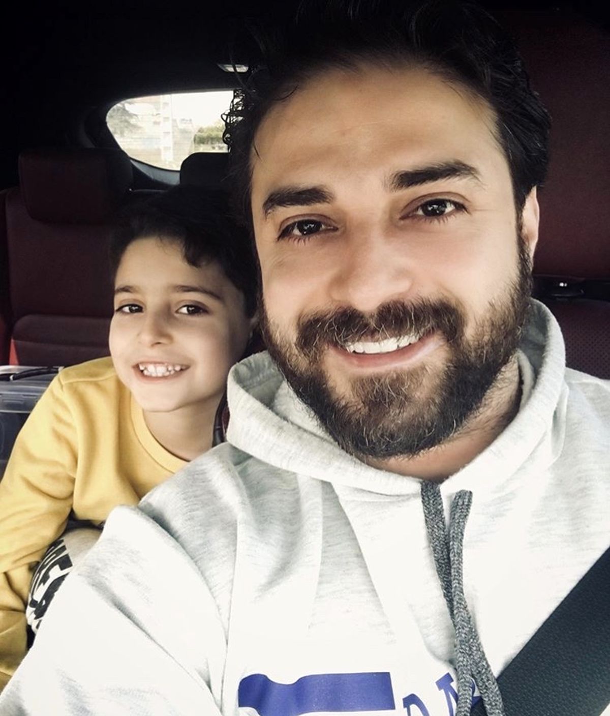 سلفی پدر وپسری بابکجهانبخش در ماشین + عکس