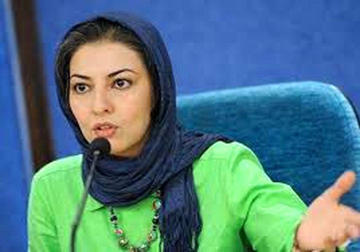 تبریک آناهیتا همتی برای روز گلونی